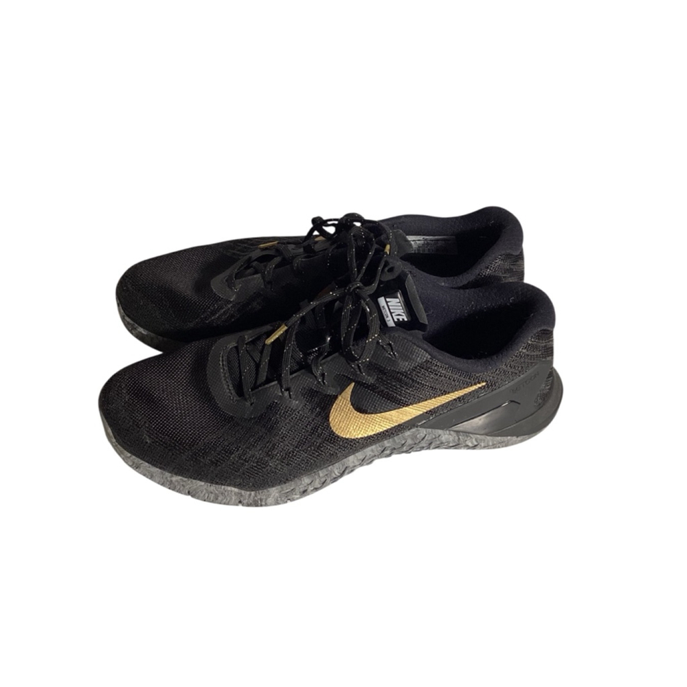 Women’s Size 10 Nike Metcon Black Gold Athletic Crossfit weight lifting Shoes